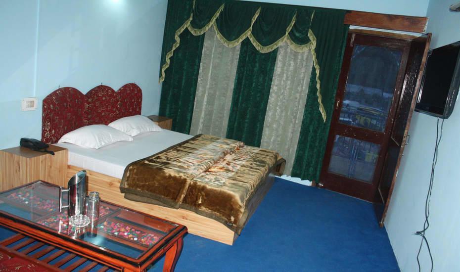 Hotel Highway Inn Manali  Exterior photo