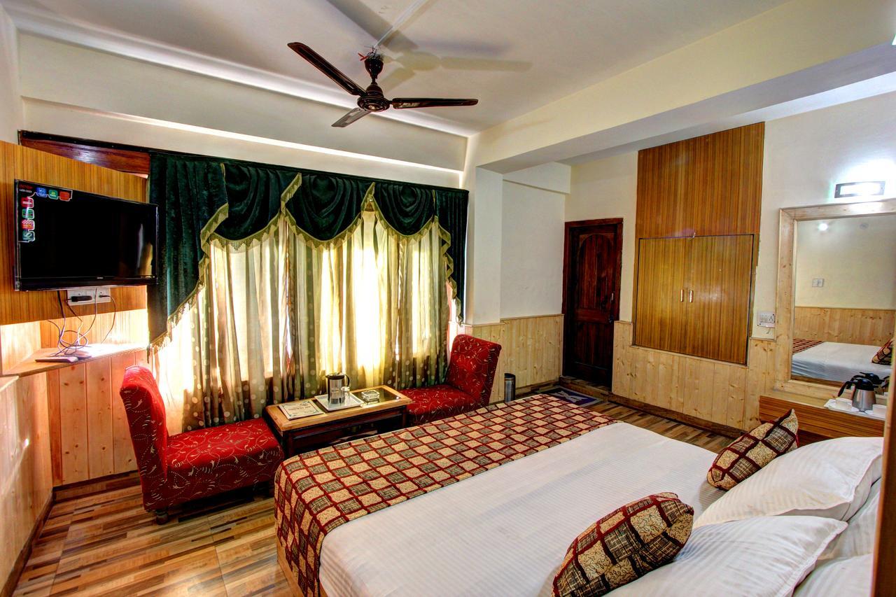 Hotel Highway Inn Manali  Exterior photo